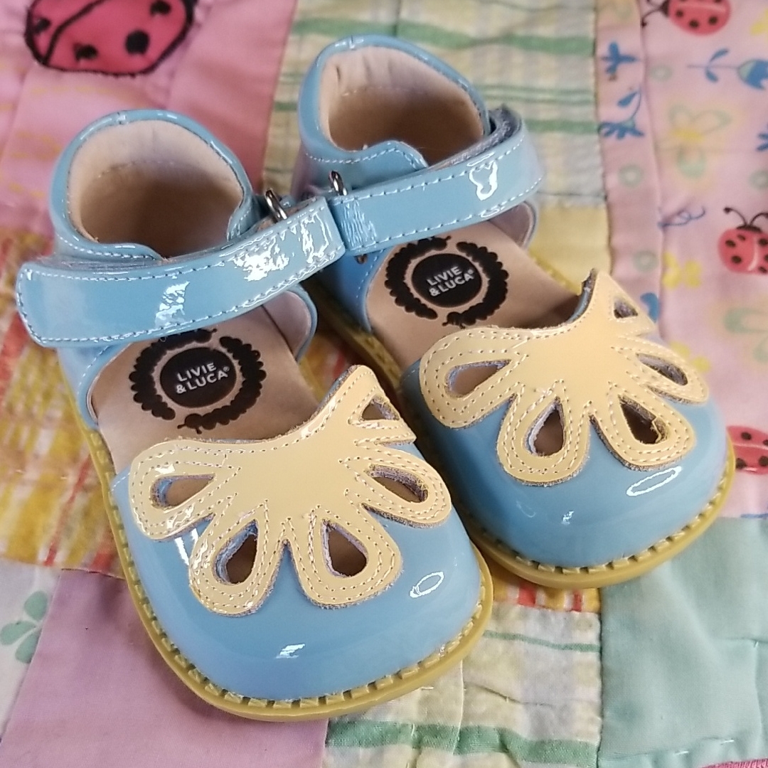 Livie & Luca Sky Blue And Soft Yellow Patent Leather Petals Size 4